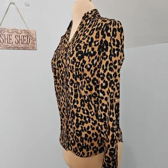 Talbots Leopard Print Button Front Long Sleeve Blouse Shirt Top Size Small - Picture 4 of 10